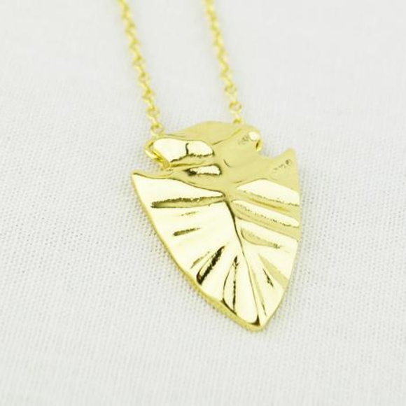 Arrowhead Necklace — Everly and Ace - Picture 2 of 3